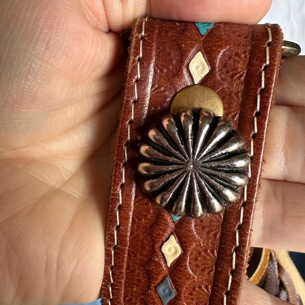 Brown and Multicolor Fringe Myra concealed carry Bag - Picture 3 of 4